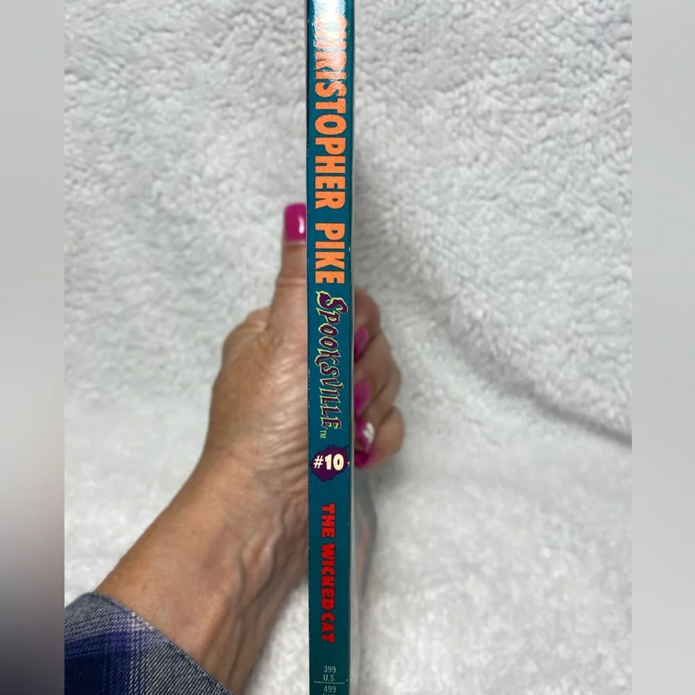 First Print Christopher Pike Spooksville No. 10 The Wicked Cat